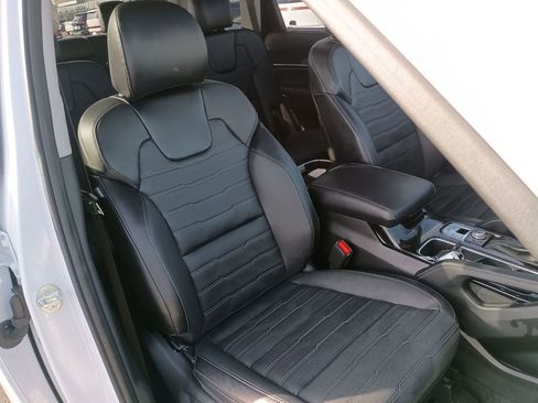 Used 2023 Kia Telluride SX Prestige AWD/4WD image 32
