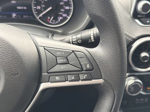 Used 2025 Nissan Sentra SV FWD image 22