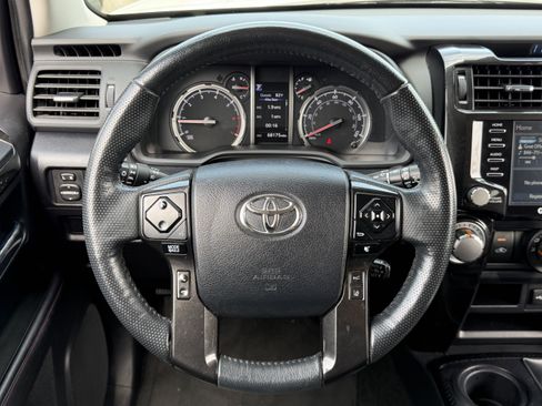 Used 2023 Toyota 4Runner TRD Off-Road Premium w/ Moonroof Package AWD/4WD image 17