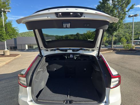 Used 2023 Volvo C40 P8 Recharge Ultimate AWD/4WD image 20
