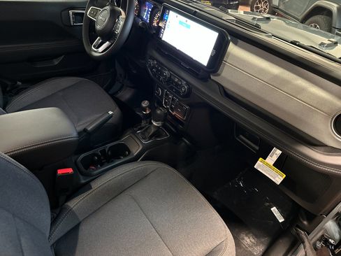 New 2026 Jeep Wrangler Sahara image 15