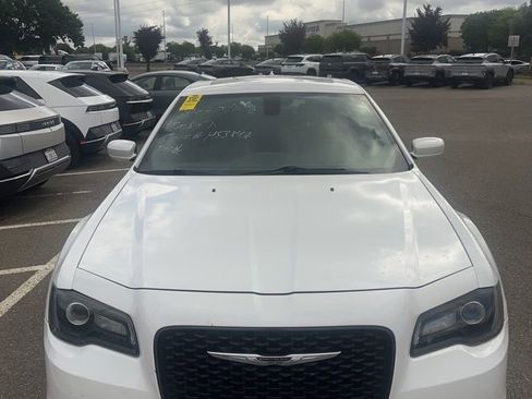 Used 2015 Chrysler 300 S image 2