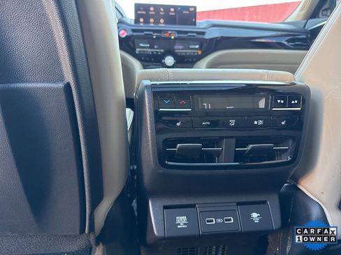 Used 2023 Acura MDX SH-AWD w/ Advance Package image 27