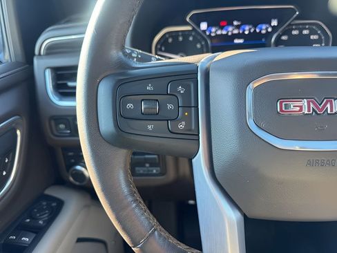 Used 2021 GMC Yukon SLT w/ SLT Luxury Plus Package image 18