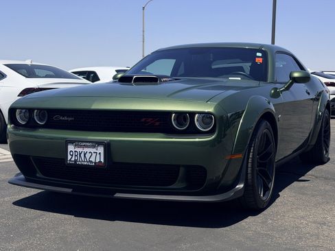 Used 2022 Dodge Challenger R/T Scat Pack RWD image 3
