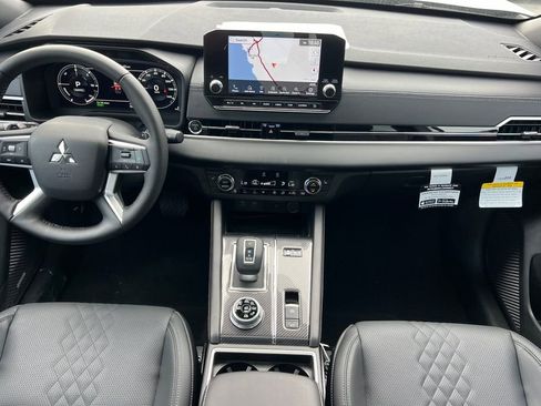 New 2025 Mitsubishi Outlander SEL Black Edition image 14