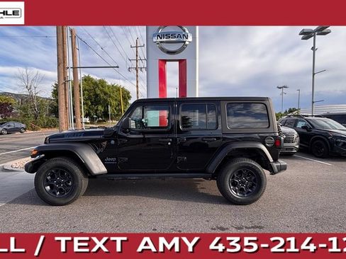 Used 2023 Jeep Wrangler Unlimited AWD/4WD image 1