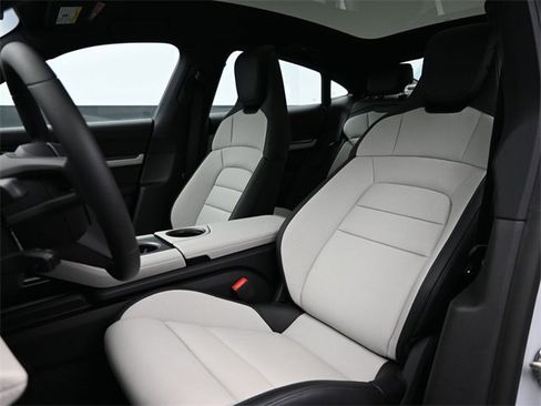 New 2025 Porsche Taycan image 5