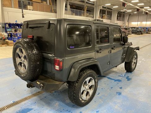 Used 2017 Jeep Wrangler Unlimited Sport w/ Max Tow Package image 7