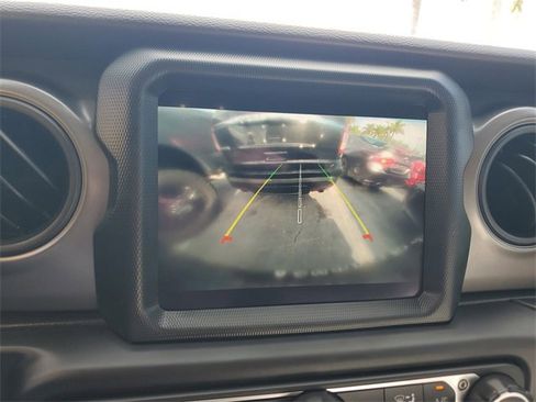 Used 2023 Jeep Wrangler Willys image 26