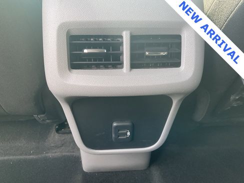 Used 2023 GMC Terrain SLE w/ Driver Convenience Package image 25