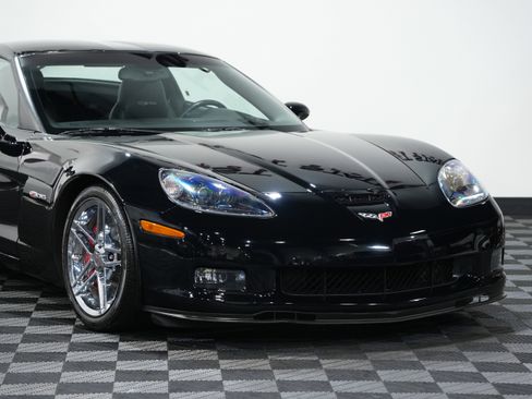 Used 2008 Chevrolet Corvette Z06 w/ Preferred Equipment Group image 9