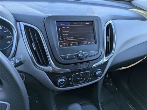Used 2022 Chevrolet Equinox LS w/ LPO, Floor Liner Package FWD image 11