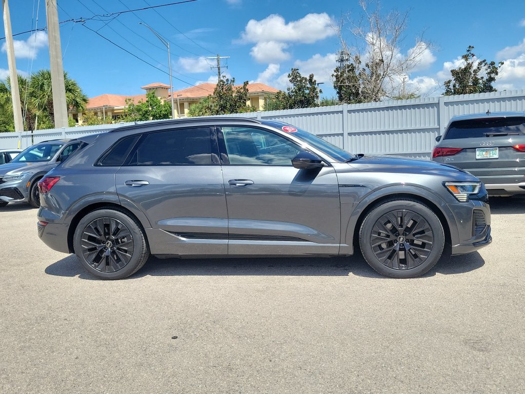 Certified 2024 Audi Q8 e-tron Prestige AWD/4WD image 4