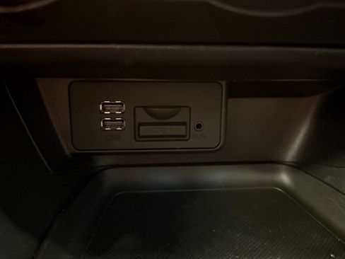 Used 2016 MAZDA MAZDA3 i Touring image 15