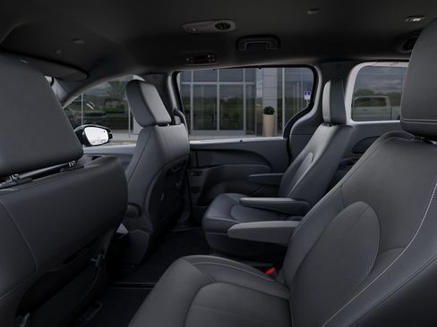 New 2026 Chrysler Pacifica Select w/ S Appearance Package FWD image 24