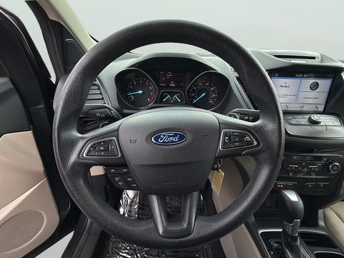 Used 2017 Ford Escape SE w/ Equipment Group 201A AWD/4WD image 22