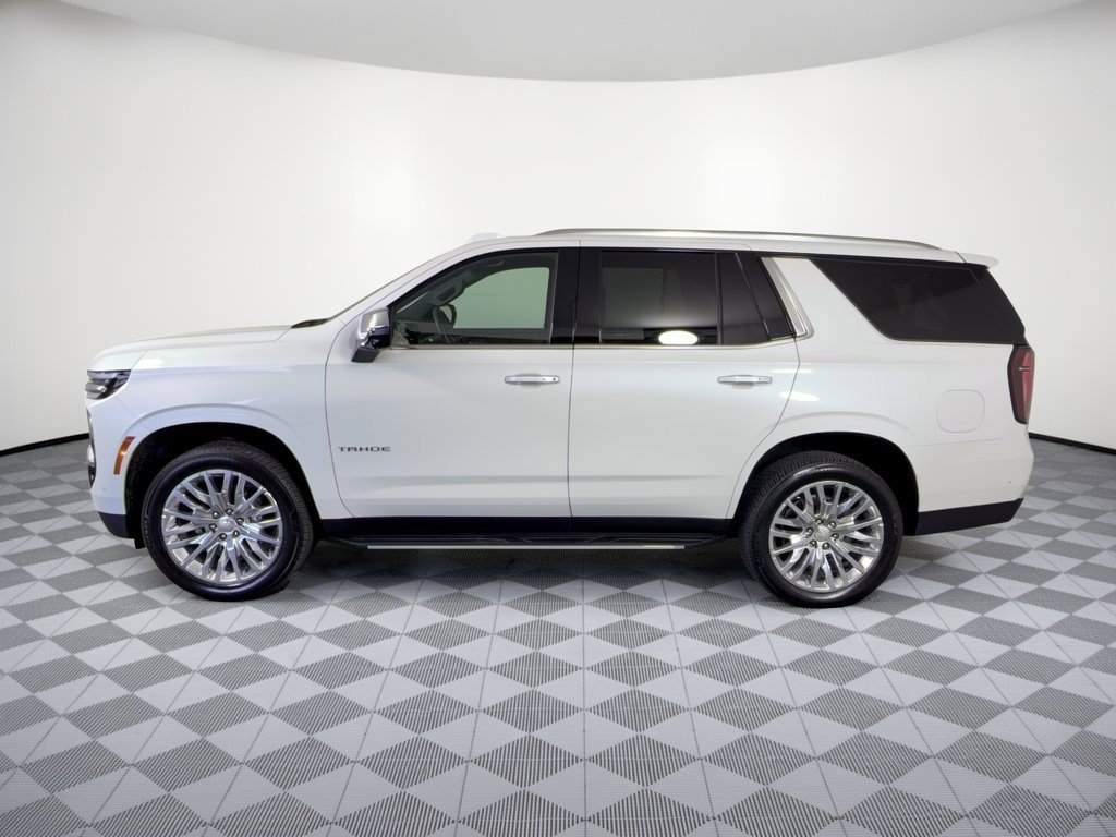 Used 2025 Chevrolet Tahoe Premier AWD/4WD image 2