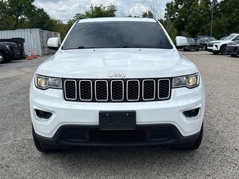 Used 2021 Jeep Grand Cherokee Laredo AWD/4WD image 2