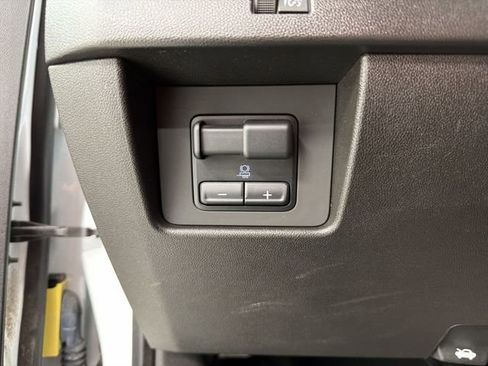 Certified 2023 Chevrolet Colorado W/T RWD image 28