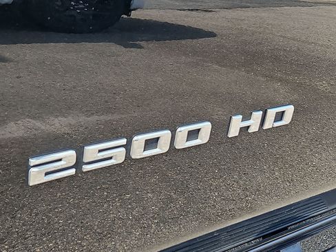 Used 2022 Chevrolet Silverado 2500 LTZ w/ LTZ Premium Package AWD/4WD image 38