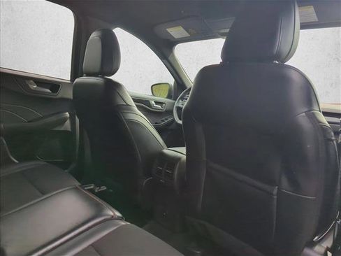 Used 2024 Ford Escape ST-Line w/ Cold Weather Package image 24