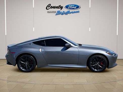 Used 2024 Nissan Z Performance w/ Floor Mat Package RWD image 23