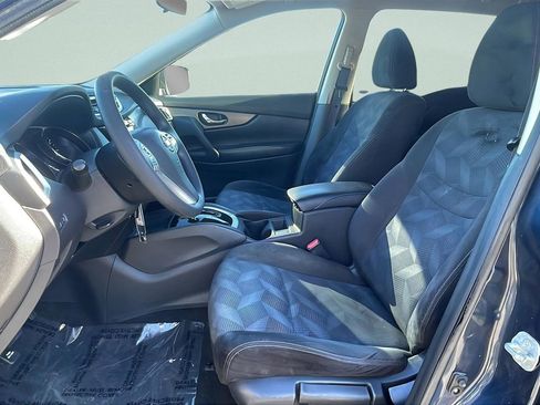 Used 2016 Nissan Rogue S w/ S Family Package image 20