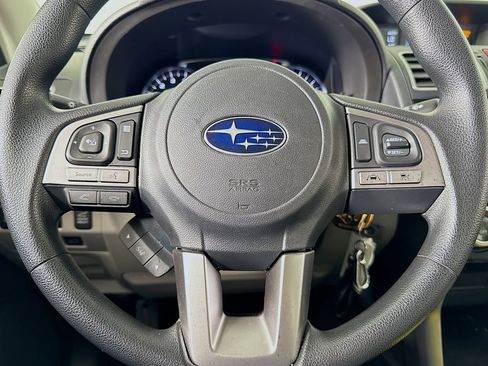 Used 2017 Subaru Forester 2.5i Premium AWD/4WD image 33