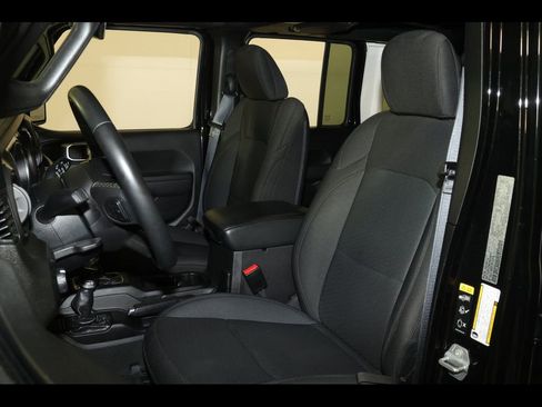 Used 2022 Jeep Wrangler Unlimited Sport w/ Sun And Sound Package AWD/4WD image 22