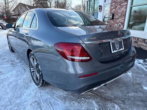 Used 2019 Mercedes-Benz E 300 4MATIC image 7