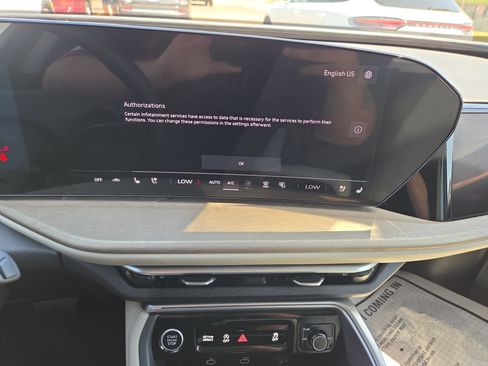 Certified 2025 Audi Q5 Prestige AWD/4WD image 12