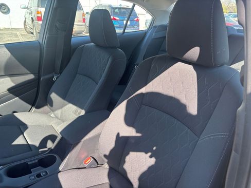 Used 2025 Toyota Corolla LE image 34