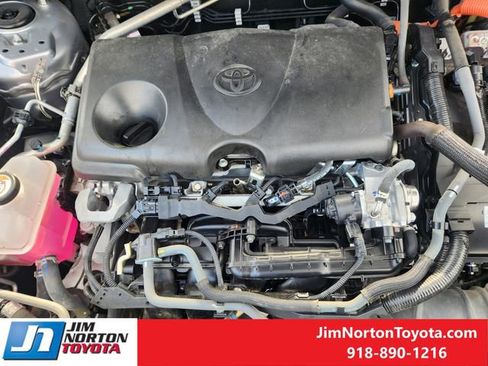 Used 2024 Toyota RAV4 LE image 32