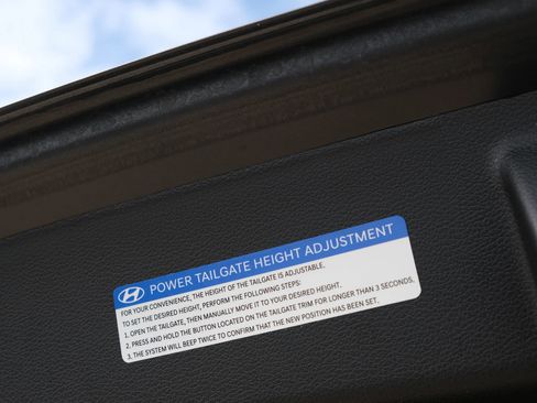 Used 2021 Hyundai Santa Fe Limited w/ Cargo Package image 22