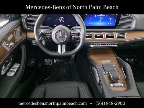 New 2026 Mercedes-Benz GLS 450 4MATIC image 10