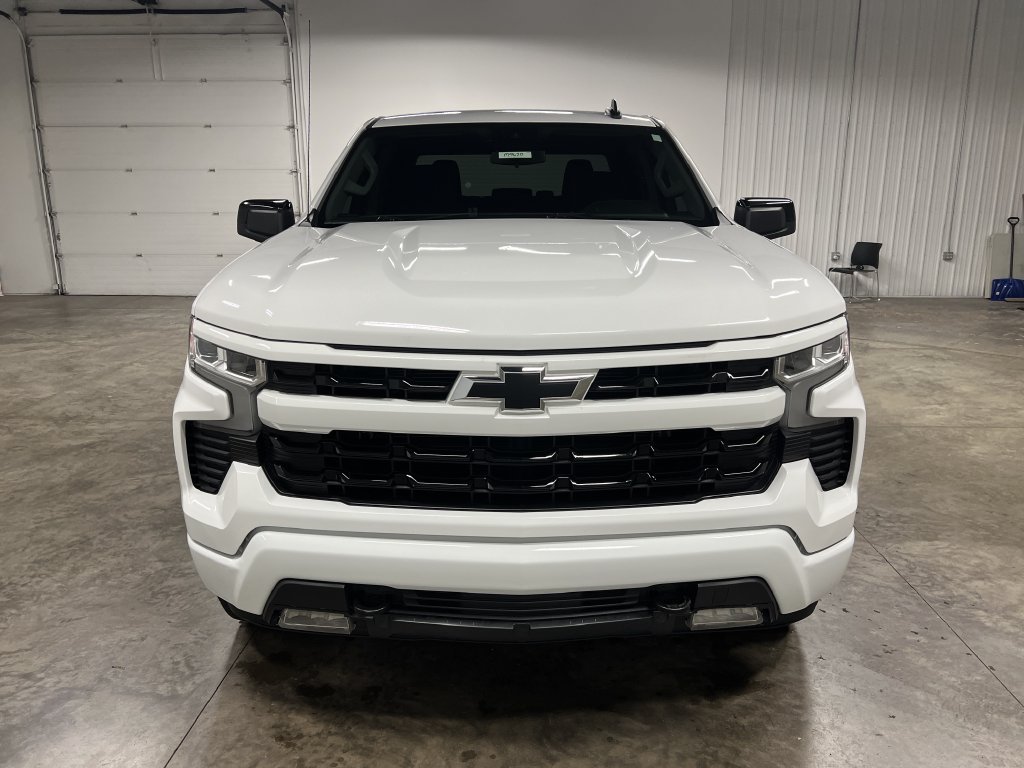 Used 2023 Chevrolet Silverado 1500 RST w/ Z71 Off-Road Package AWD/4WD image 4