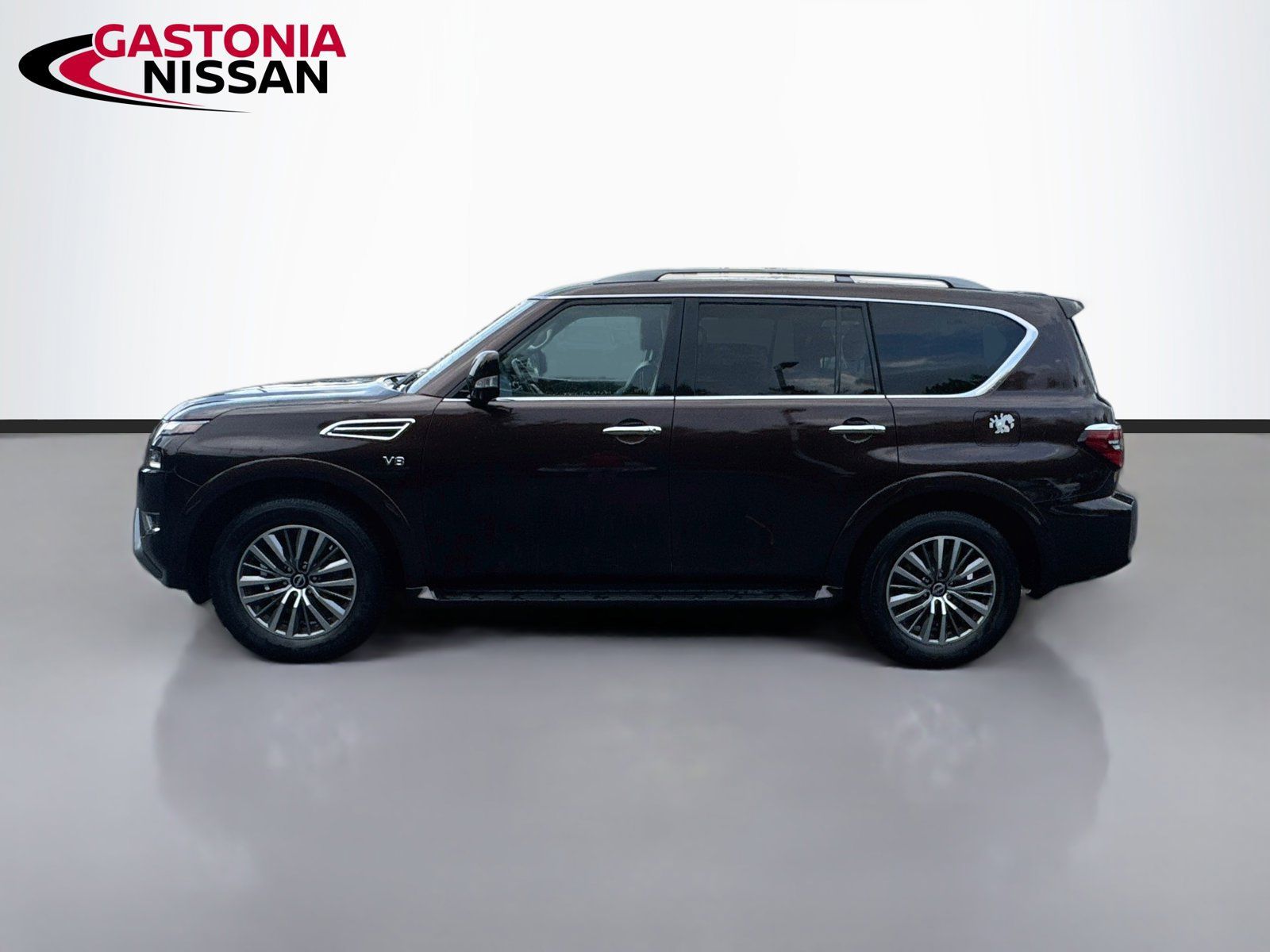Used 2022 Nissan Armada SL w/ Captain's Chairs Package RWD image 5
