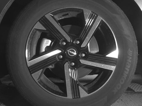 Used 2025 Nissan Sentra SV FWD image 12
