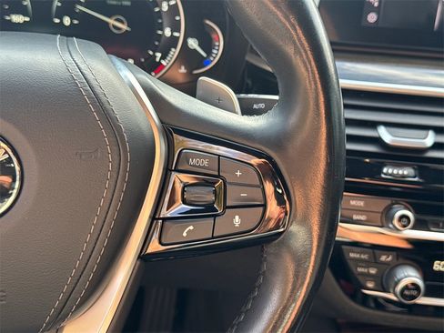 Used 2019 BMW 540i image 26