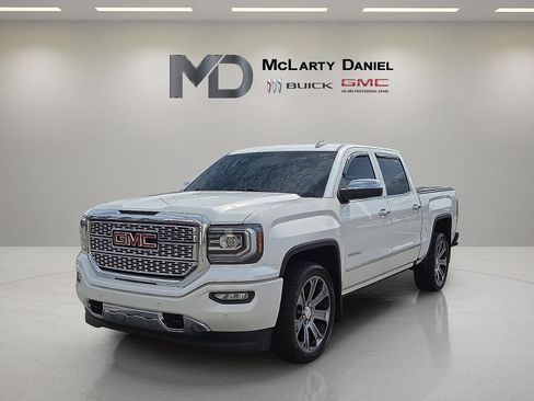 Used 2018 GMC Sierra 1500 Denali AWD/4WD image 3