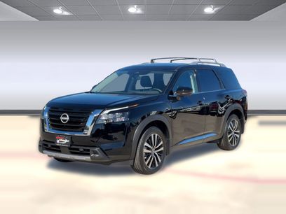 New 2025 Nissan Pathfinder Platinum w/ Cargo Package