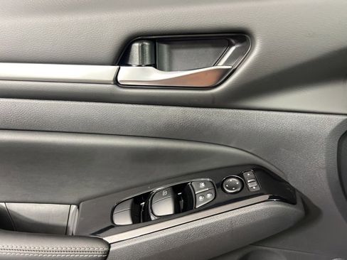 New 2025 Nissan Altima 2.5 SL image 26