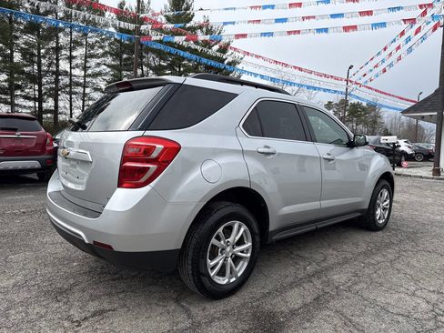 Used 2017 Chevrolet Equinox LT image 7