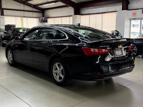 Used 2018 Chevrolet Malibu LS FWD image 4
