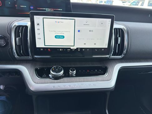 New 2025 Ford Expedition Max Platinum w/ Platinum Ultimate Package image 18