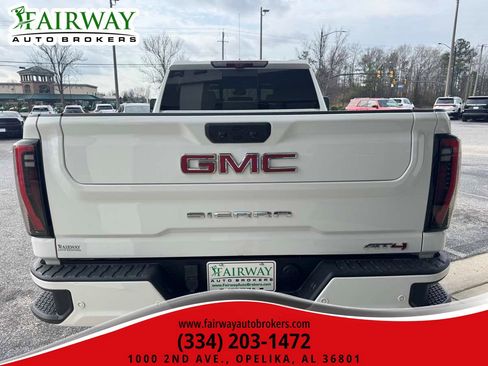 Used 2024 GMC Sierra 2500 AT4 w/ AT4 Premium Plus Package image 7