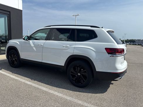 Used 2022 Volkswagen Atlas SE FWD image 4