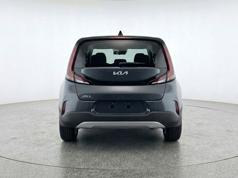 Used 2025 Kia Soul LX w/ LX Technology Package FWD image 7