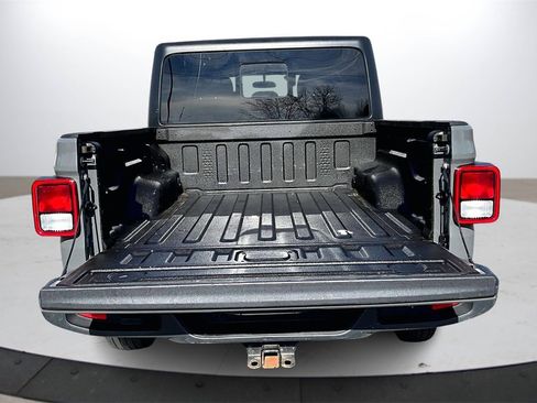 Certified 2021 Jeep Gladiator Sport image 23